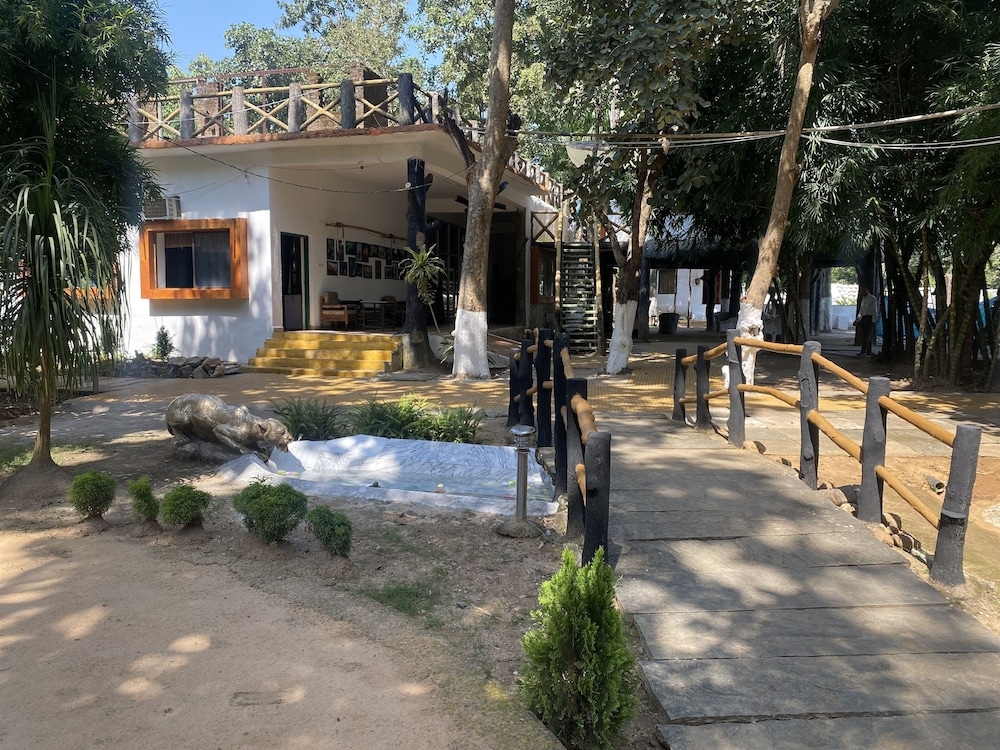 子供用の遊び場 - 屋外