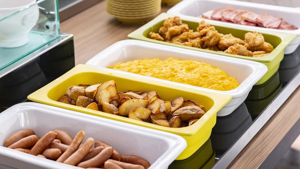 朝食ビュッフェ