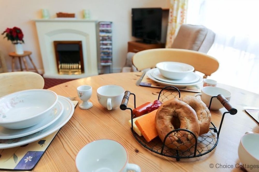 客室内のダイニングエリア