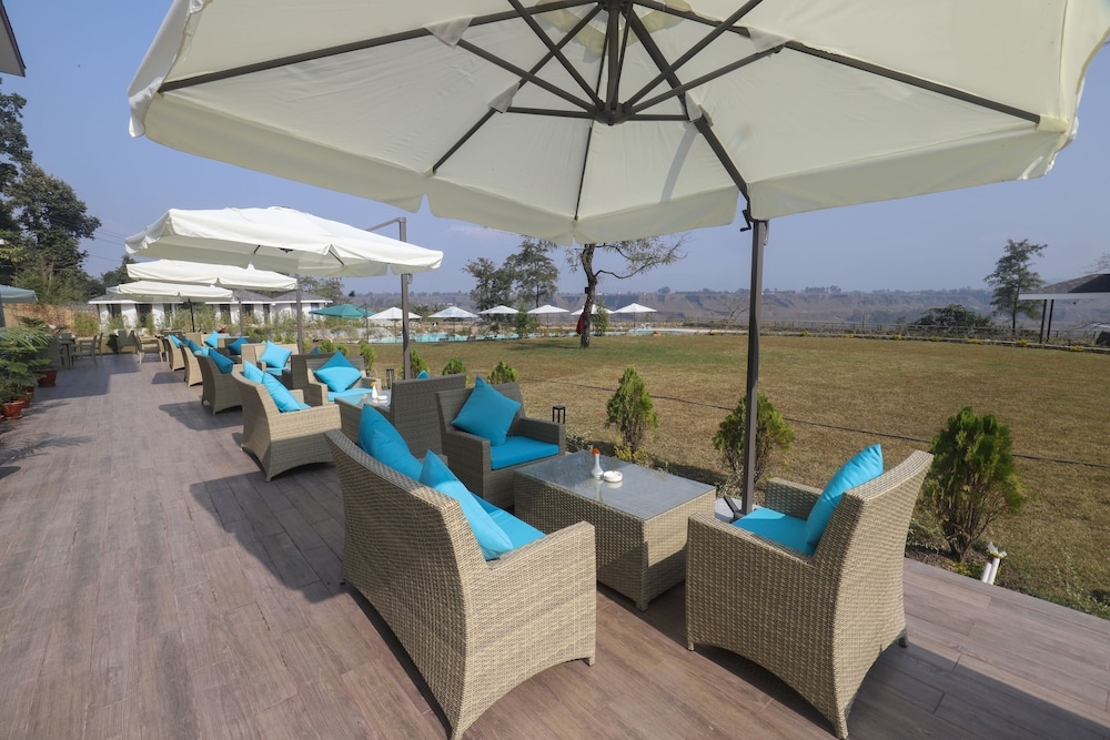 屋外ダイニングエリア