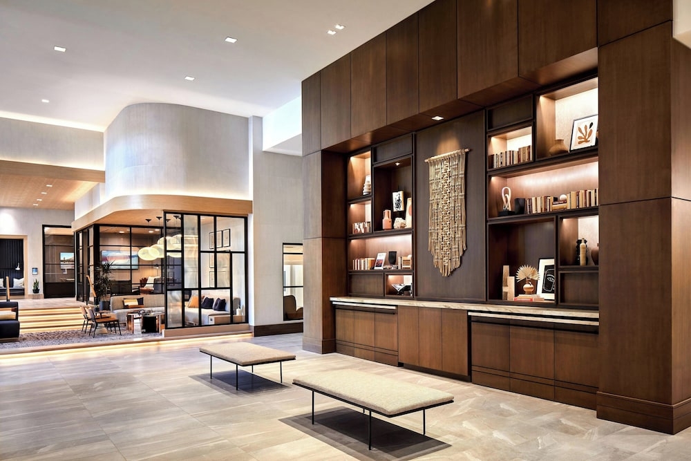 ロビーラウンジ