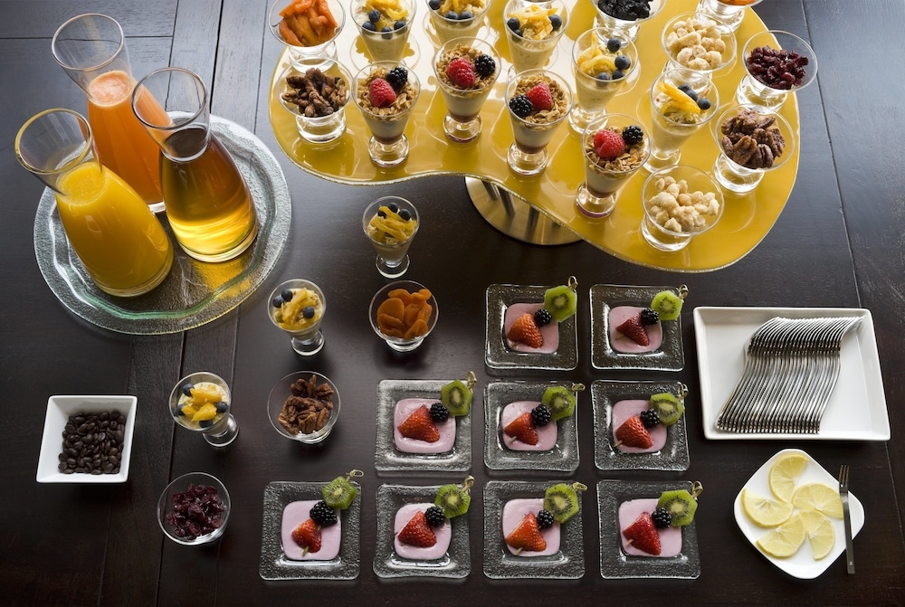 朝食ビュッフェ