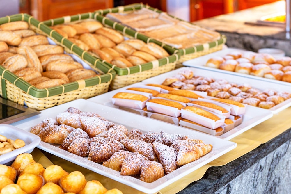 朝食ビュッフェ