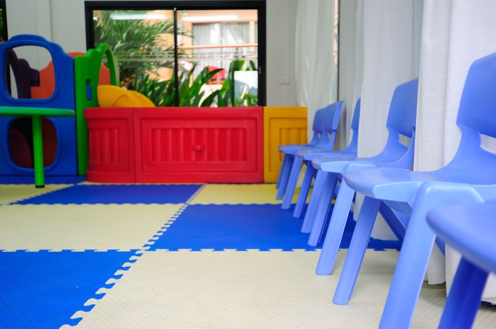 子供用の遊び場 - 屋内