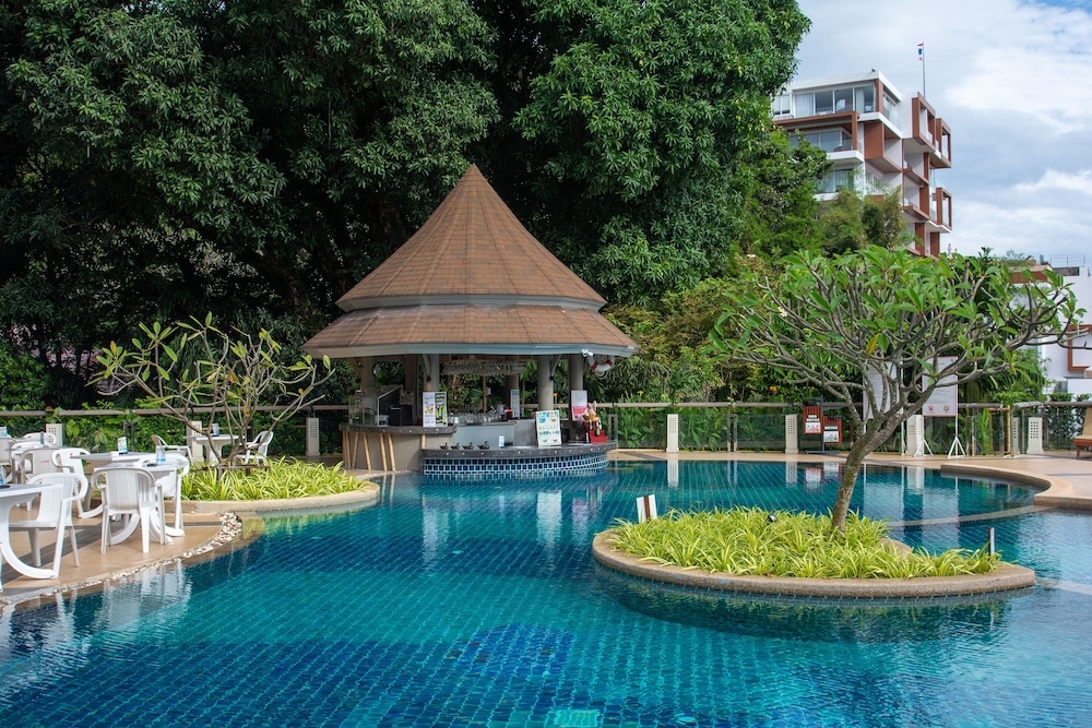 プールサイドバー