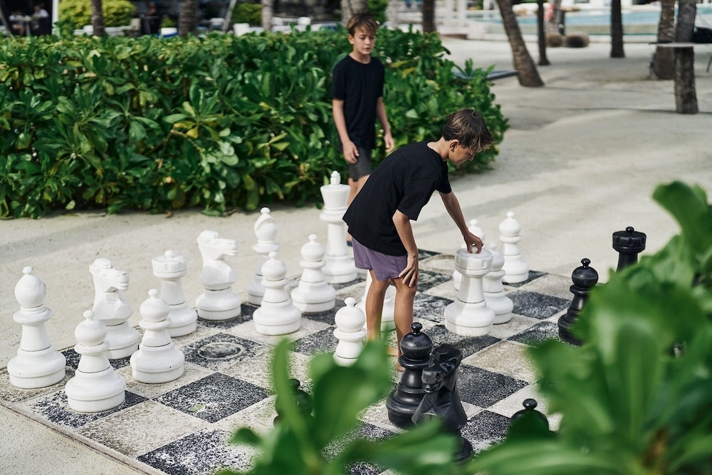 子供用の遊び場 - 屋外
