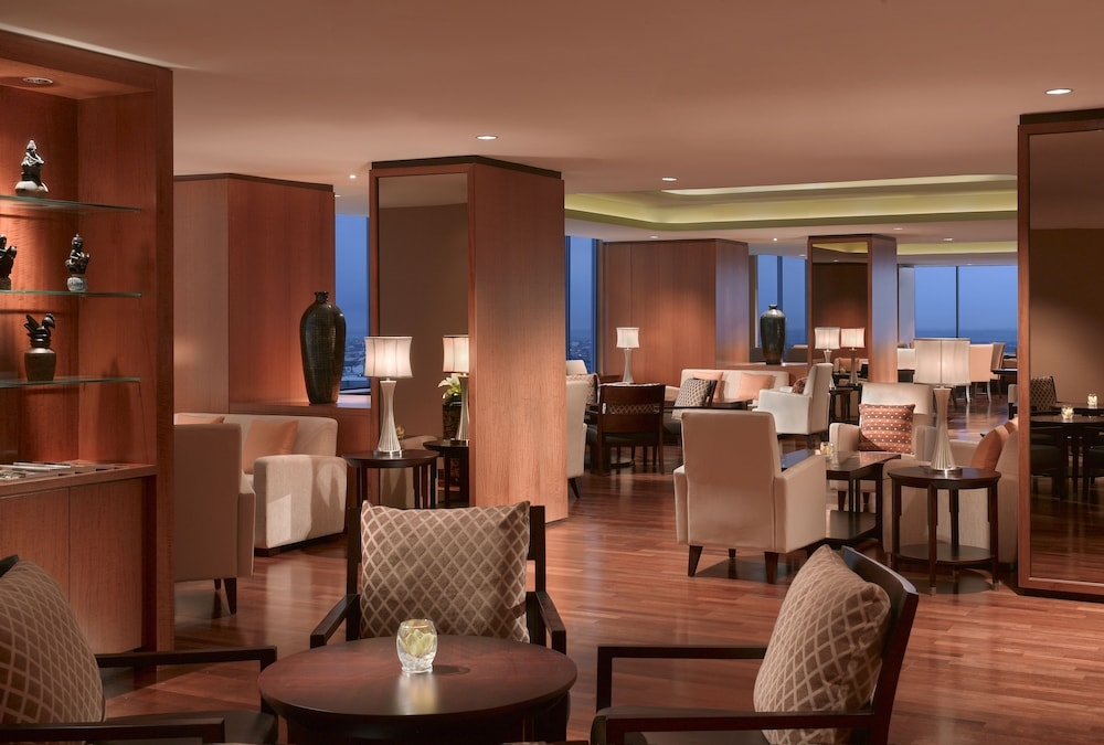 ロビーラウンジ