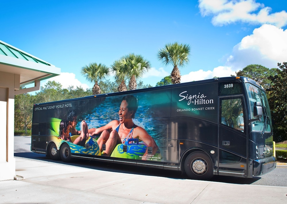 テーマパーク シャトル