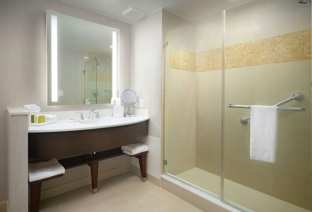 バスルームのシャワー