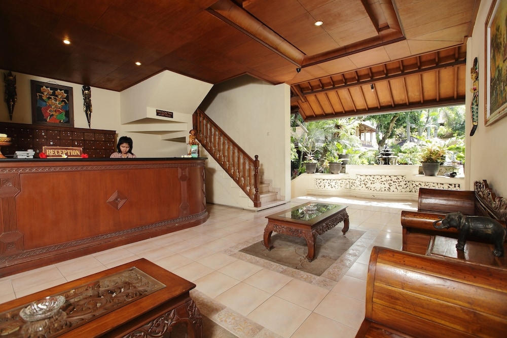 チェックイン / チェックアウト キオスク