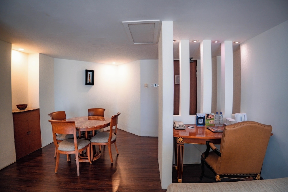 ダイニングルーム