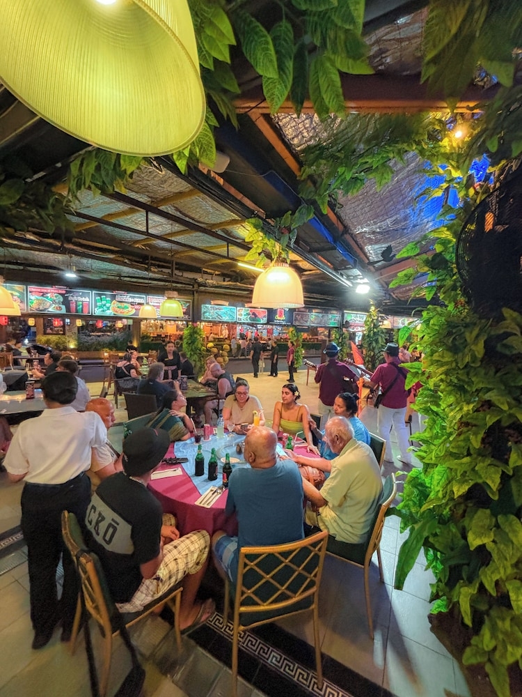 屋外バンケット スペース