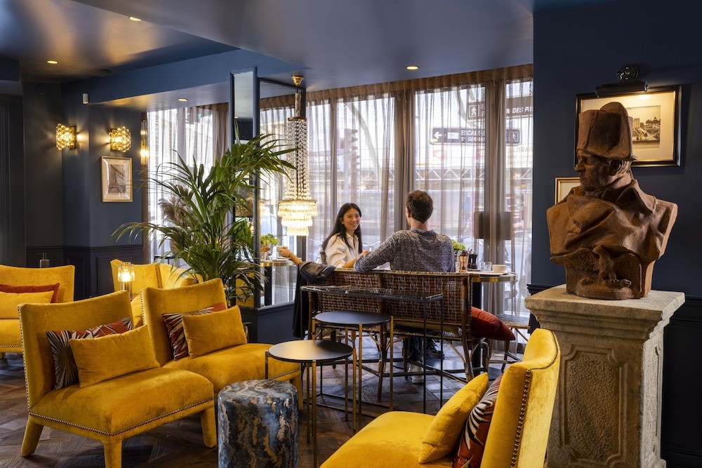 ロビー応接スペース