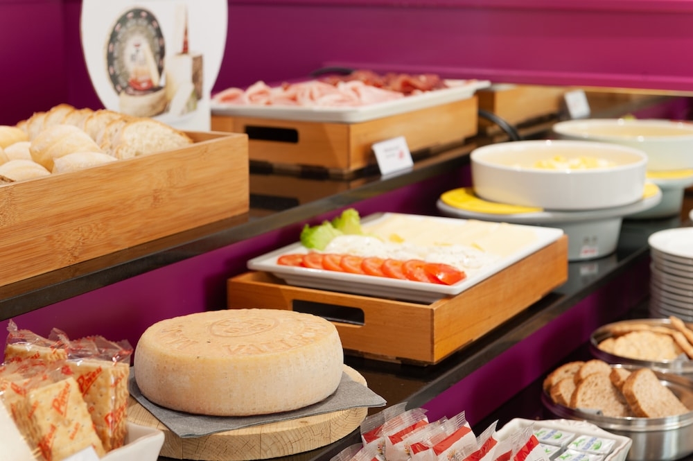 朝食ビュッフェ