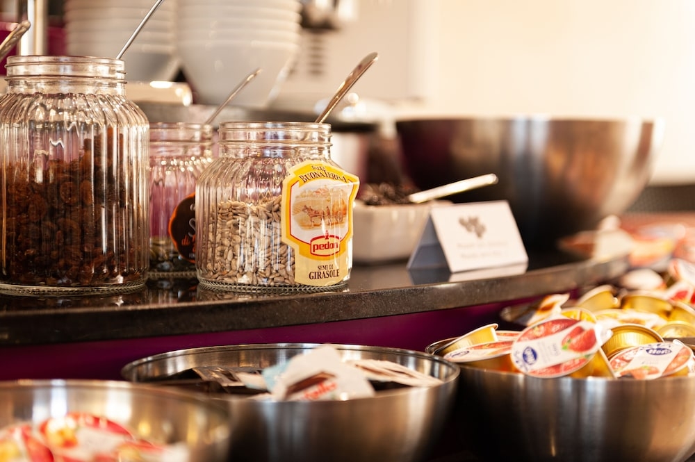 朝食ビュッフェ