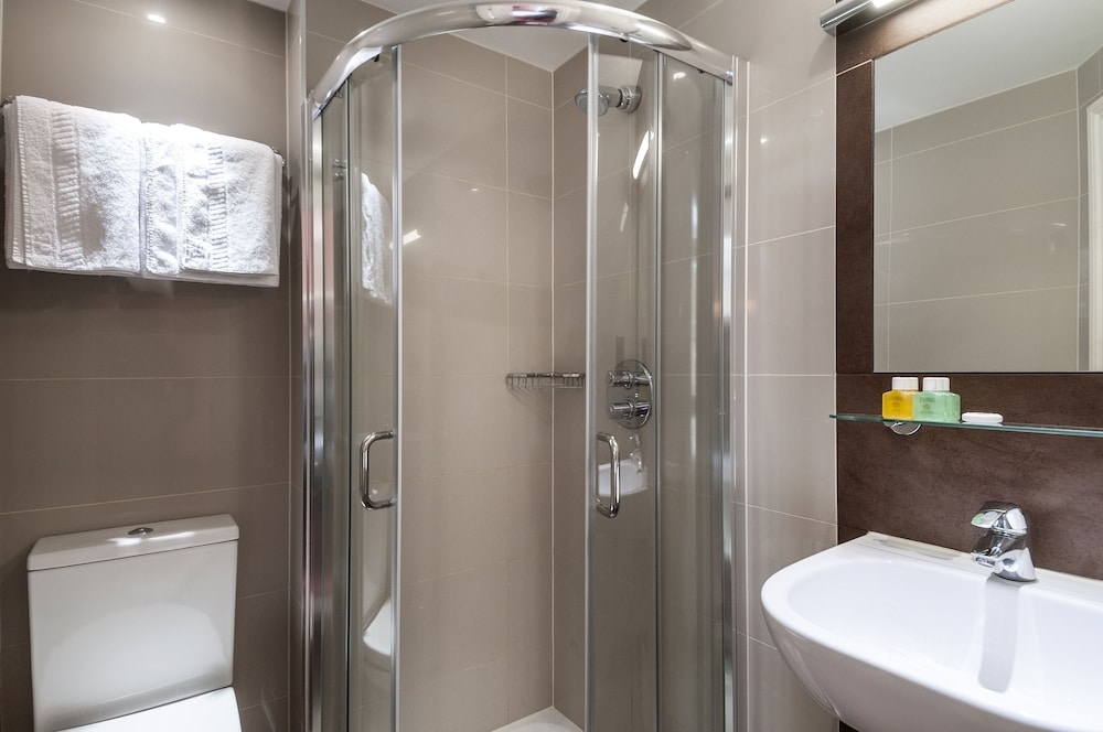 バスルームのシャワー