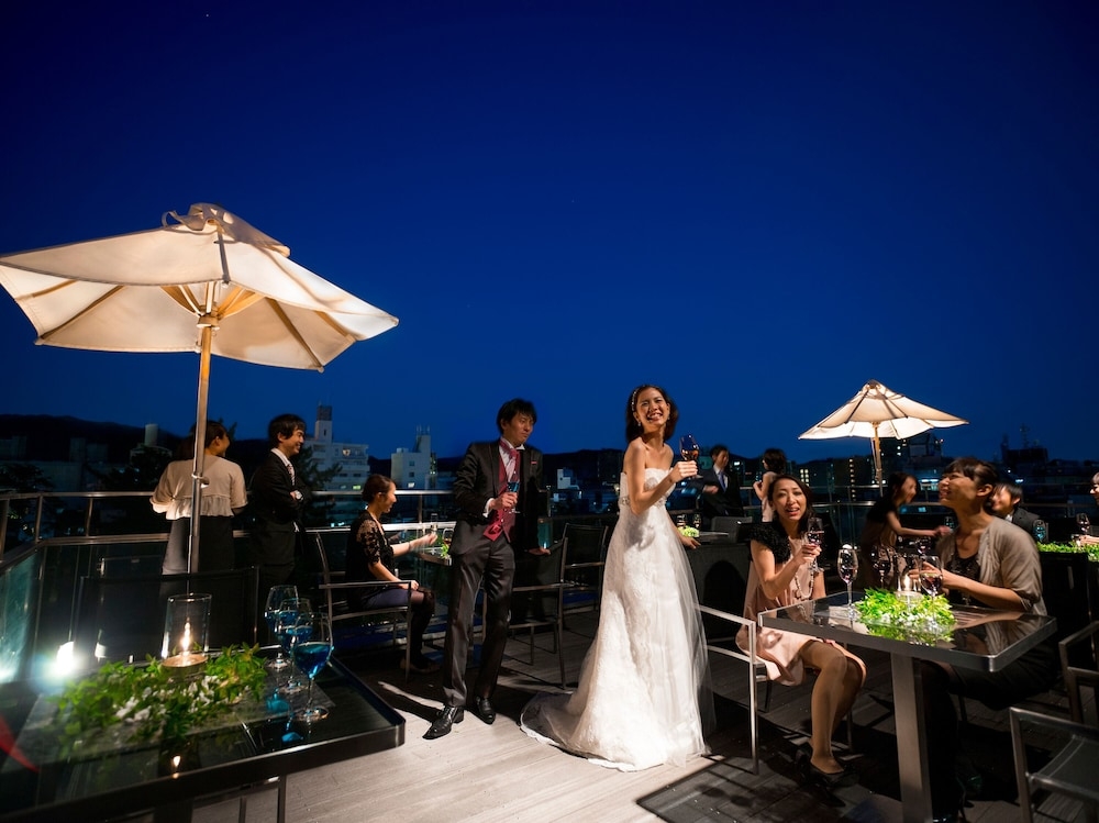 屋外バンケット スペース