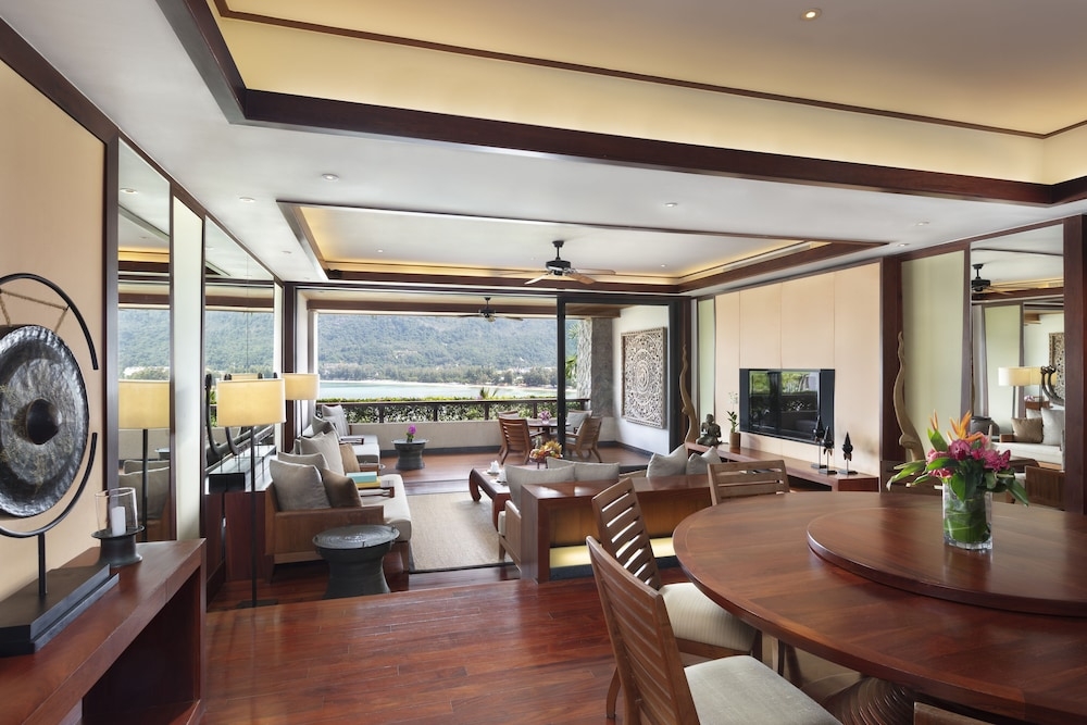 リビング エリア