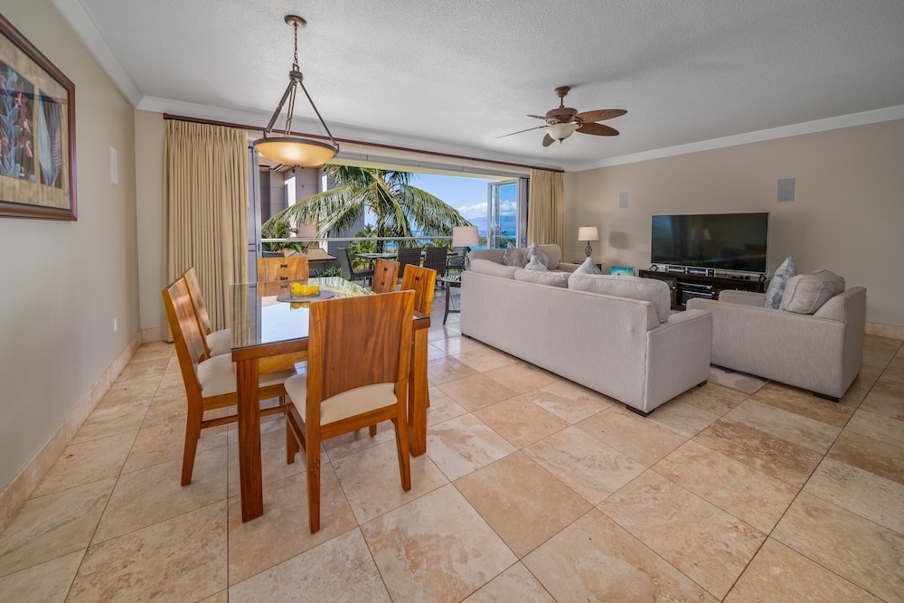 ダイニングルーム