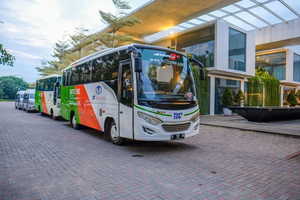 空港シャトルバス