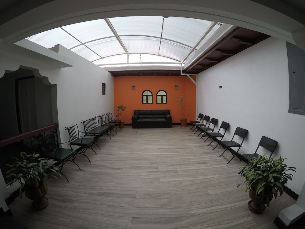 ロビー応接スペース