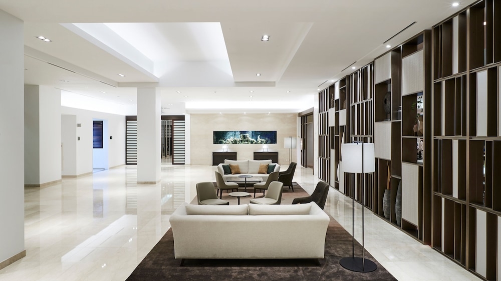 ロビー応接スペース