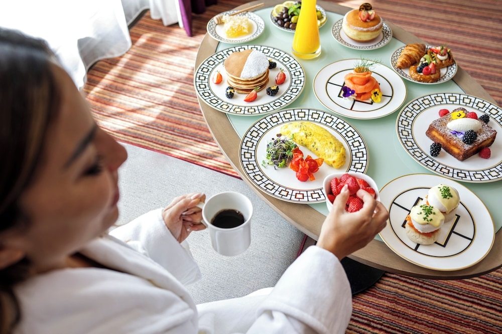 客室内のダイニングエリア