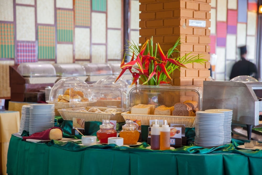 朝食ビュッフェ