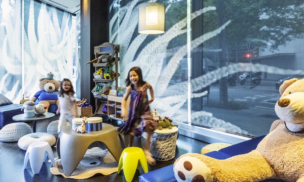 子供用の遊び場 - 屋内