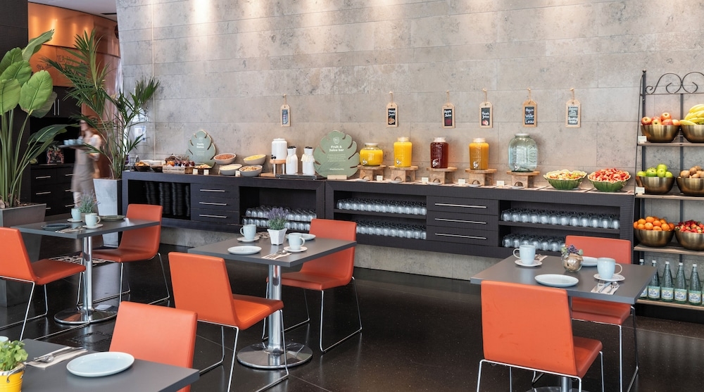 朝食ビュッフェ