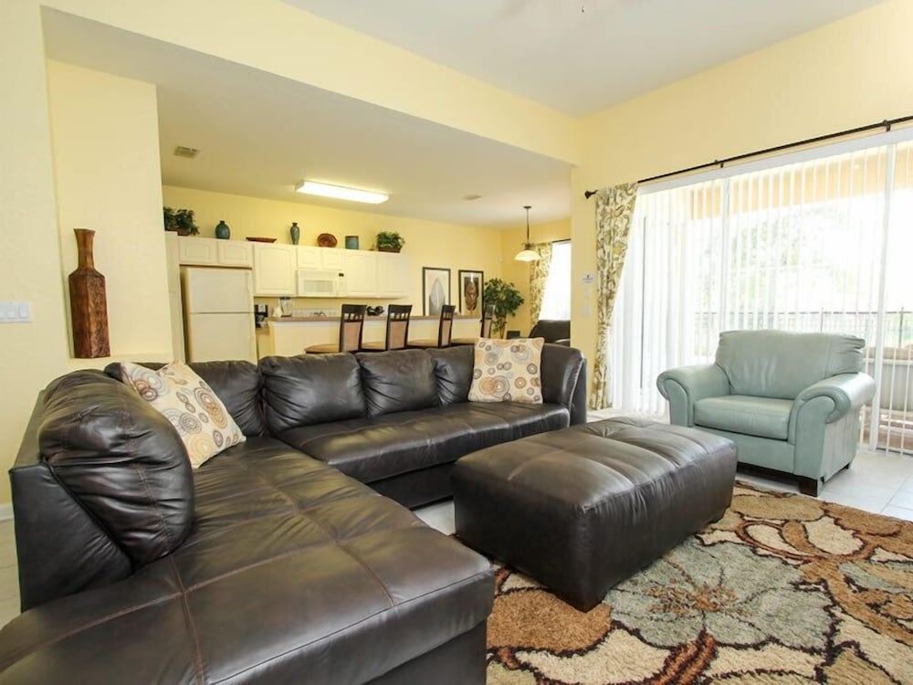 ロビー応接スペース