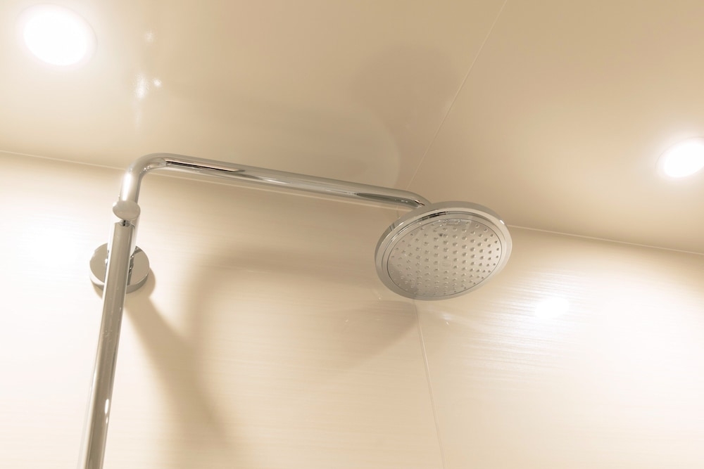 バスルームのシャワー