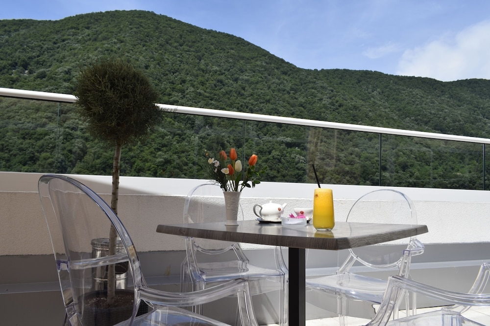 屋外ダイニングエリア