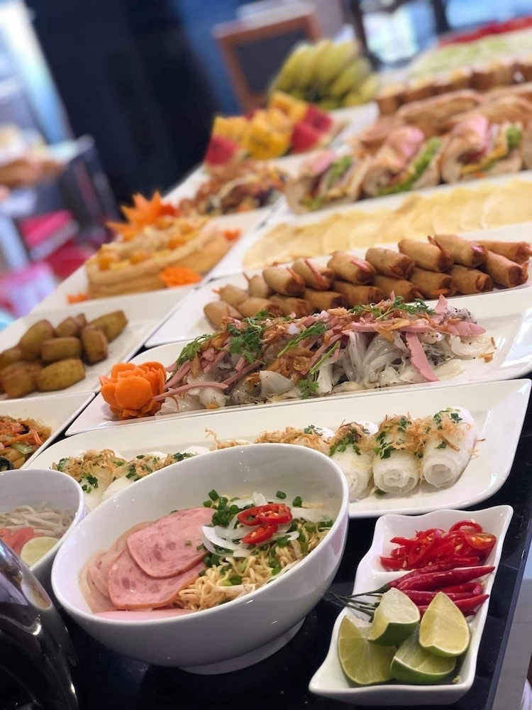 朝食ビュッフェ