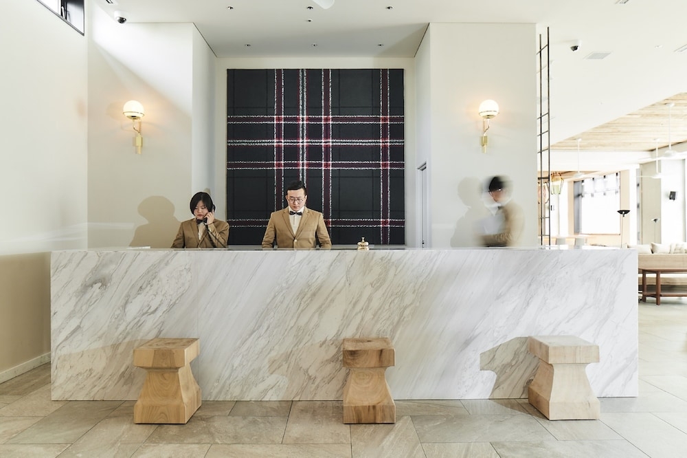 ロビー応接スペース