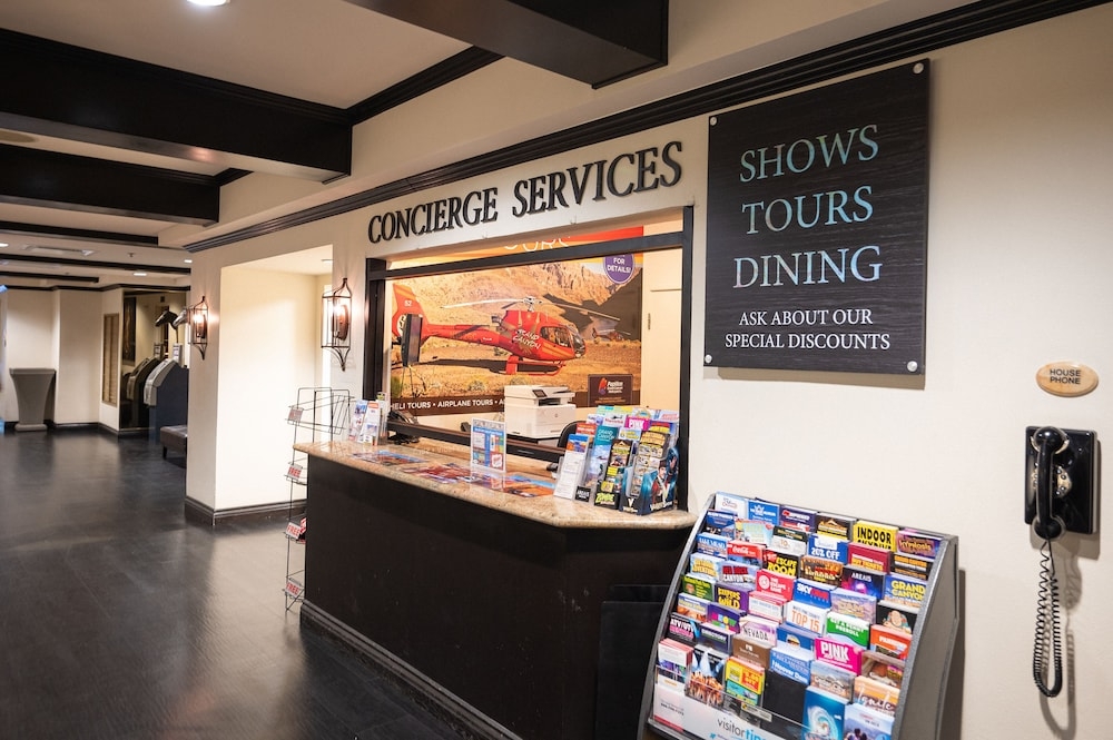 コンシェルジュ デスク