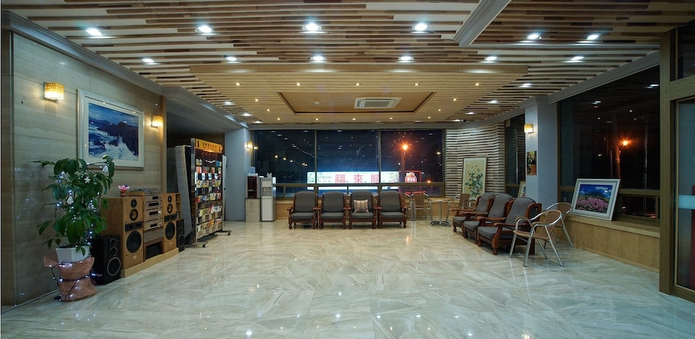 ロビー応接スペース