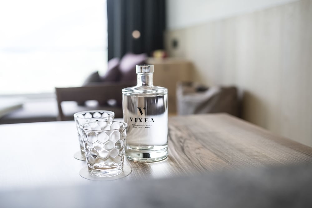 客室内のダイニングエリア