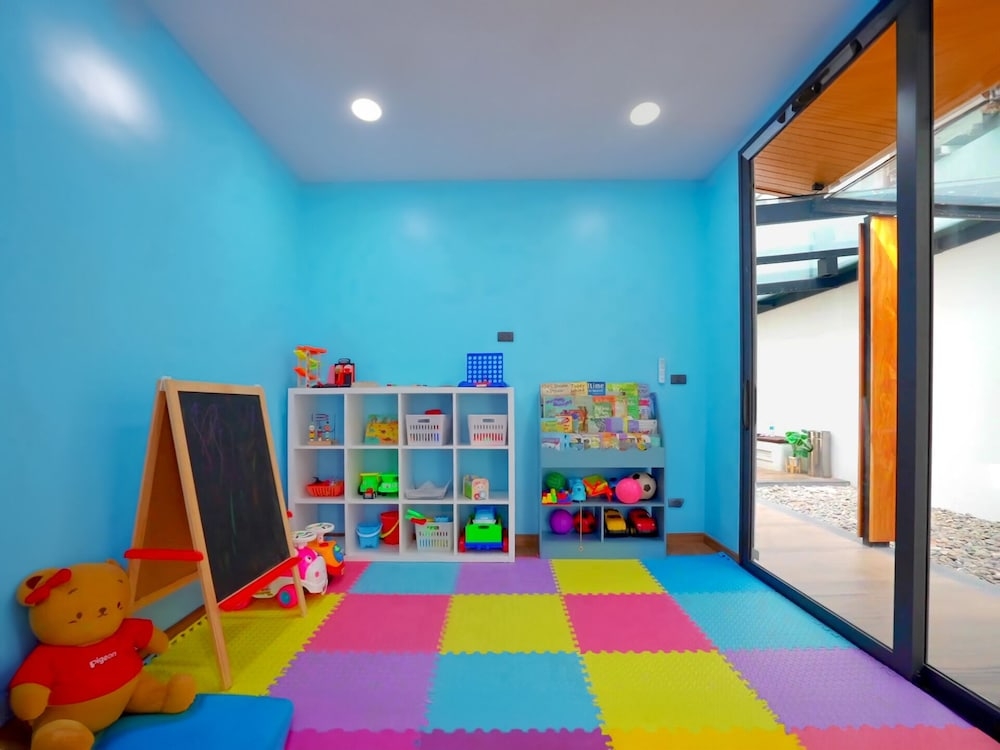 子供用の遊び場 - 屋内