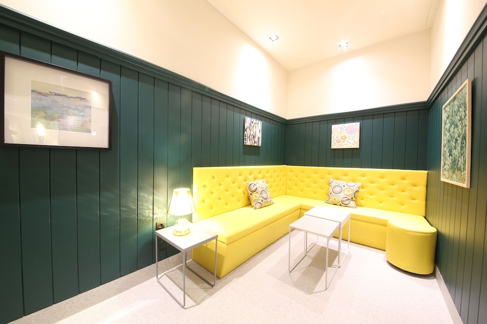 ロビー応接スペース