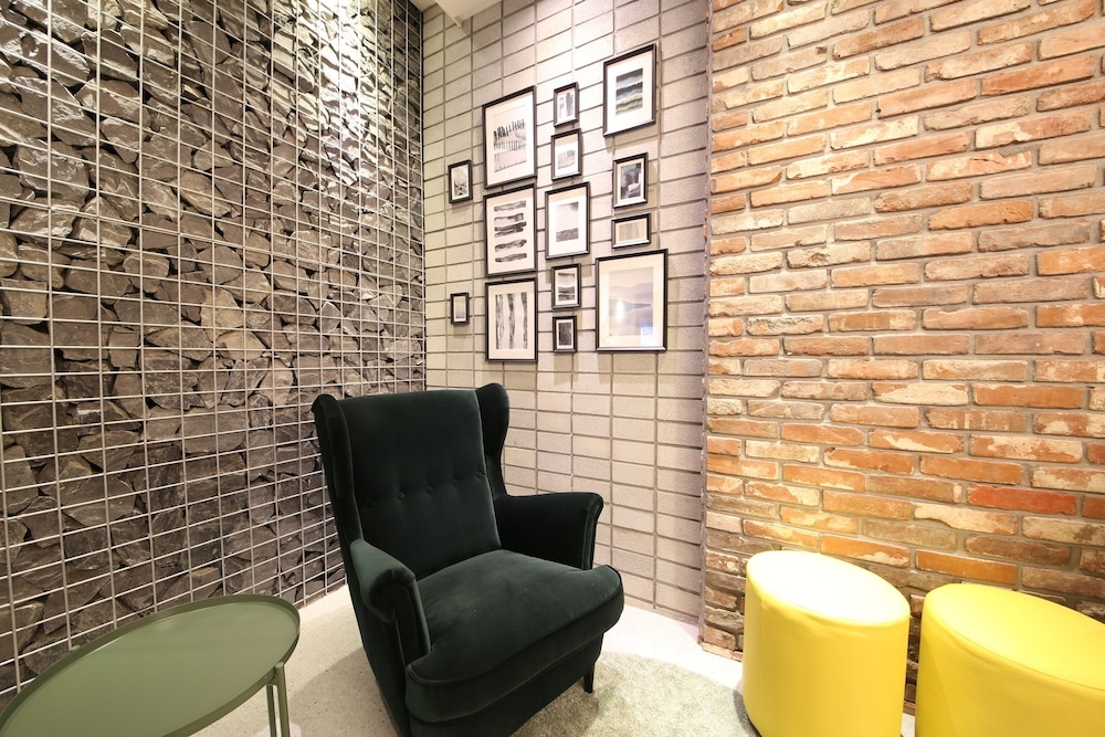 ロビー応接スペース