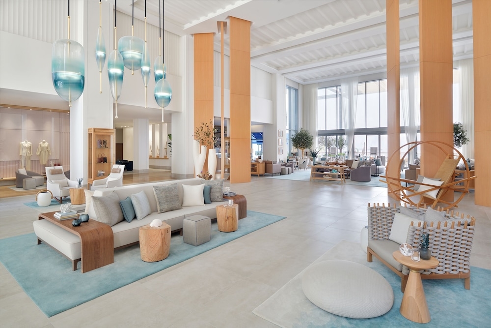 ロビーラウンジ