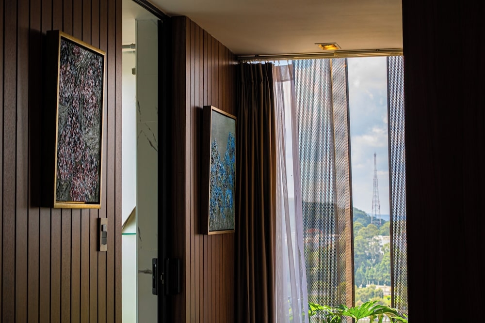 客室内のダイニングエリア