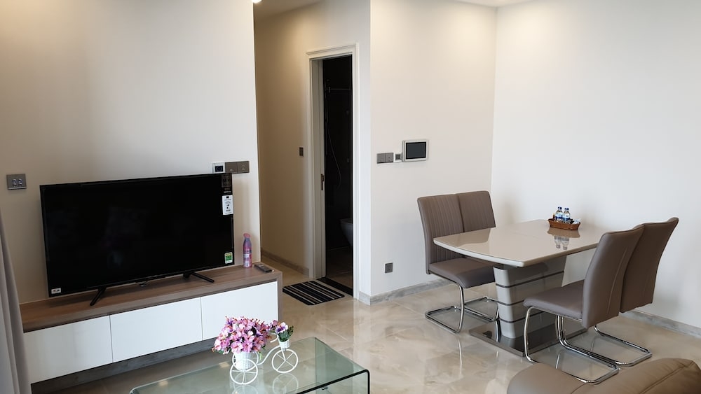 客室内のダイニングエリア