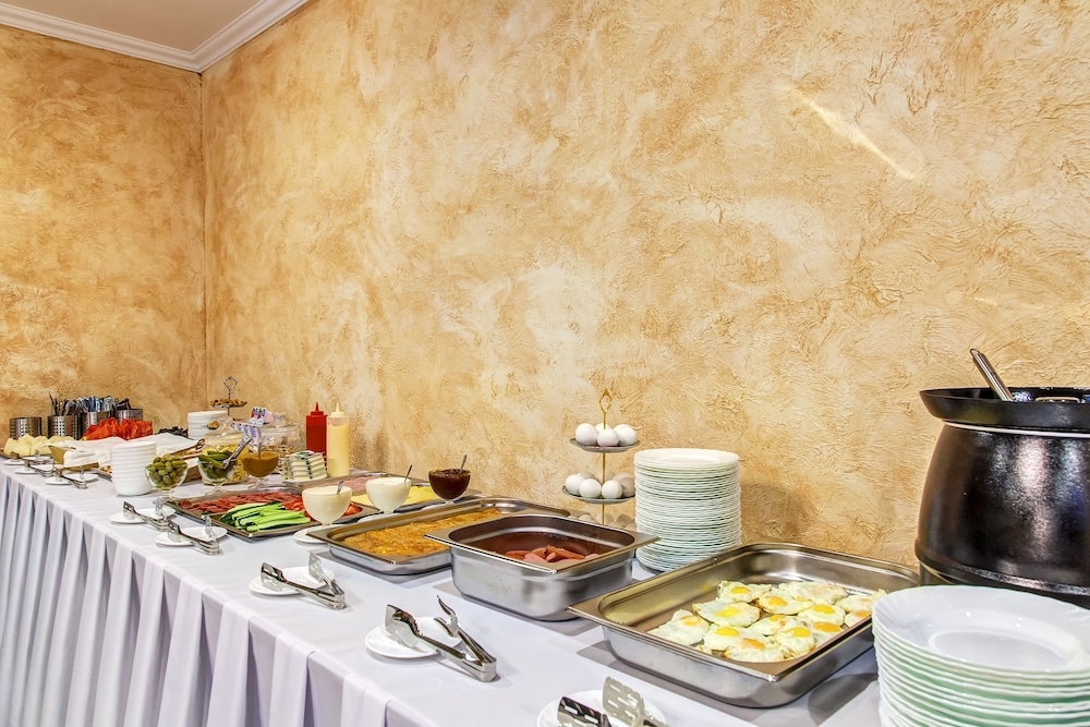 朝食ビュッフェ