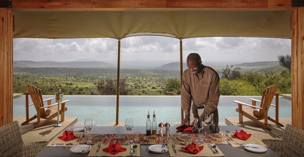 屋外ダイニングエリア