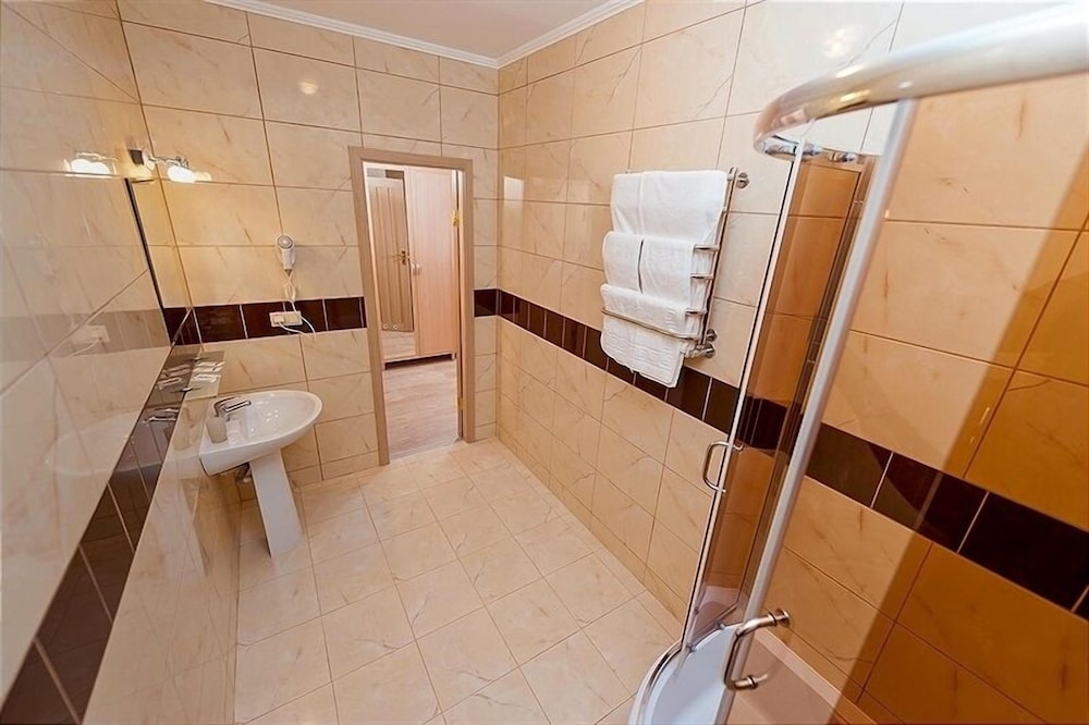 バスルームのシャワー