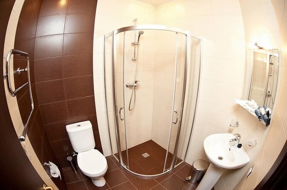 バスルームのシャワー