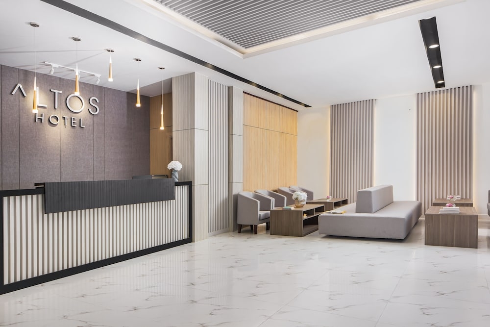 ロビー応接スペース