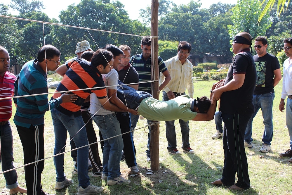 ロープ コース (チーム ビルディング用)